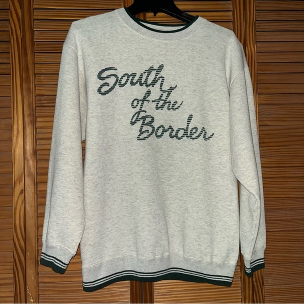 Vintage TheGame South of the Border‎ Puffy Graphic Gray Sweatshirt Unisex Medium